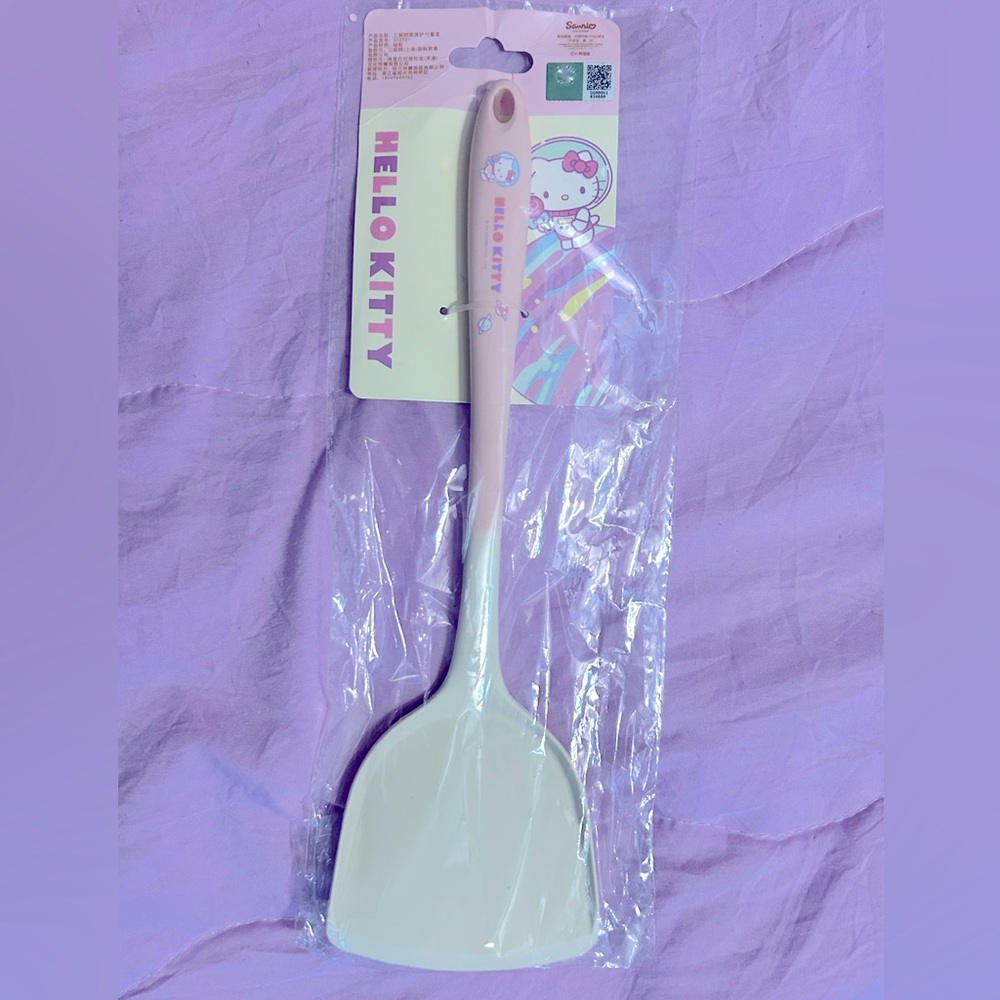Hello Kitty Bundle - Picture 5 of 5